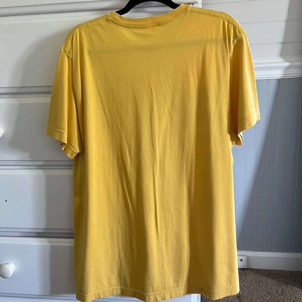 Old Navy T-Shirt - Picture 3 of 3